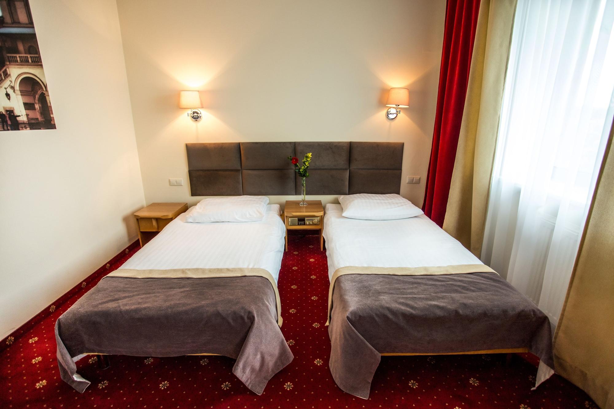 Hotel Orient クラクフ エクステリア 写真