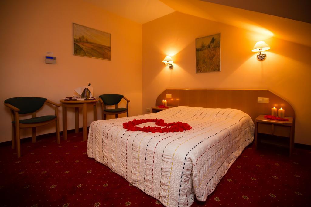 Hotel Orient クラクフ エクステリア 写真